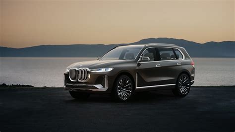 The BMW Concept X7 iPerformance: At a glance