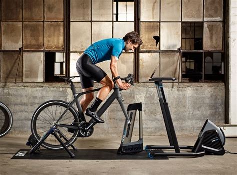 Wheel On Smart Indoor Bike Trainers | KICKR SNAP | Wahoo Fitness EU