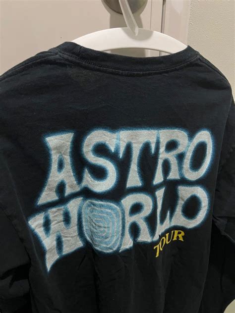 Astroworld travis scott on Carousell