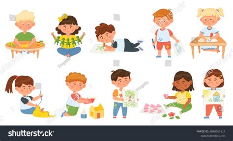 11,092 Kids doing crafts Images, Stock Photos & Vectors | Shutterstock