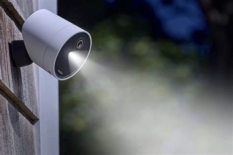 SimpliSafe Outdoor Camera Review of 2024: Pros, Cons, and Verdict - Optics Mag