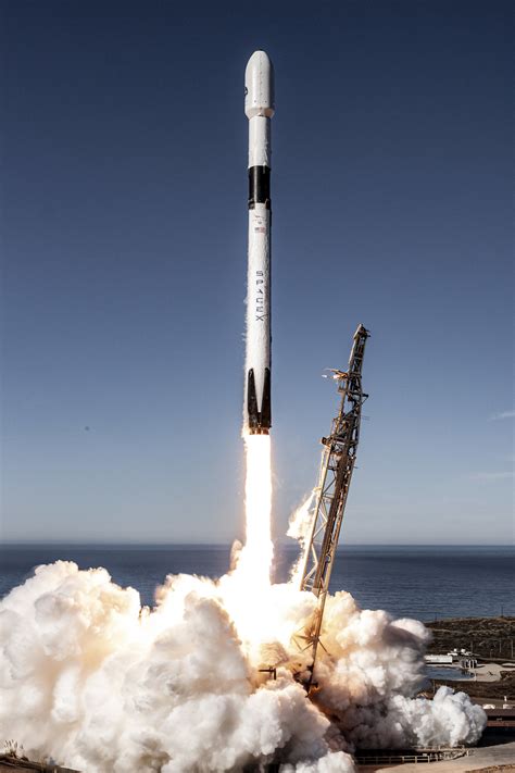 ESA - Copernicus Sentinel-6 lifts off on a SpaceX Falcon 9 rocket