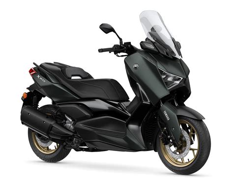 【YAMAHA】新型「XMAX300」を発表、スマフォと連携！・・・ 国内版の250ccもモデルやってくる？ : バイクニュースアンテナ