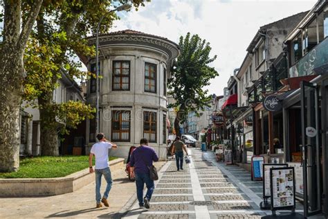 People Walking on the Street in Istanbul Editorial Photography - Image of sight, modern: 167231762