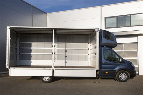 Ford Transit L5 Chassis Cab Features Extended Cargo Capacity: Video