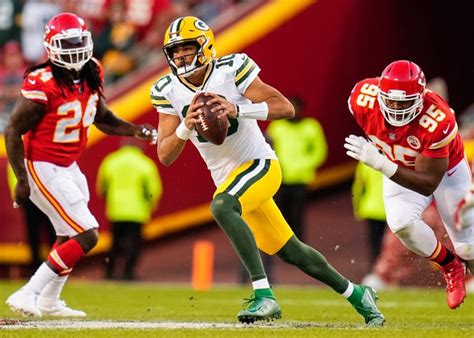 Kansas City Chiefs at Green Bay Packers: Game predictions, picks, odds