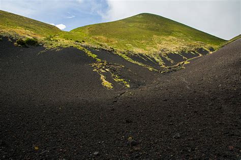 Mount Cameroon Stock Photos, Pictures & Royalty-Free Images - iStock