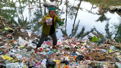 ECOTON Soroti Persoalan Limbah Plastik di Trenggalek: Sungai Jadi ...