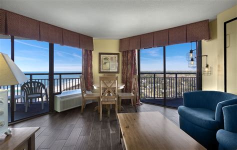 Ocean View Corner Suite - Monterey Bay Suites