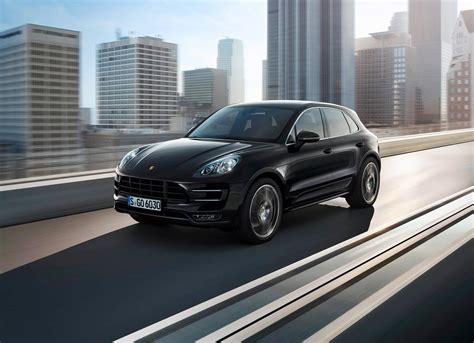 Porsche Macan Black Front 3-Quarter