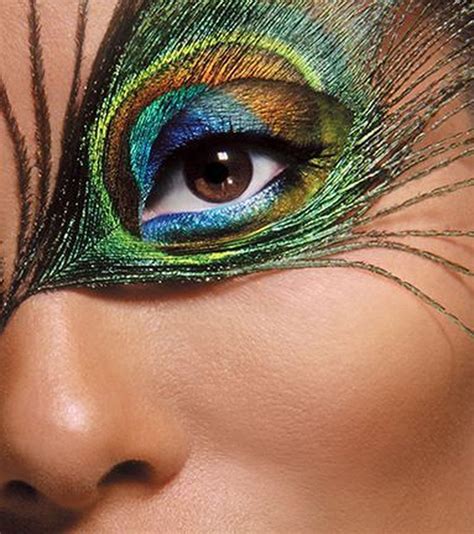 30 Best Halloween Eye Makeup Ideas (2020) | Peacock eye makeup ...