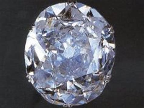 Kohinoor diamond was surrendered not handed over by Maharaja of Lahore - Oneindia News