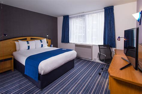 Holiday Inn Express Bristol City Centre Hotel - Deals, Photos & Reviews