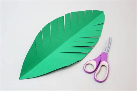 How to Make a Paper Palm Tree | Palm tree crafts, Paper palm tree, Palm ...