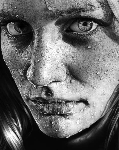 Mesmerizing Hyper-Realistic Pencil Portraits