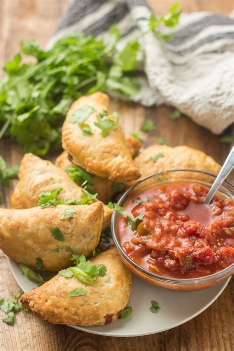 Easy Black Bean Vegan Empanadas - Connoisseurus Veg