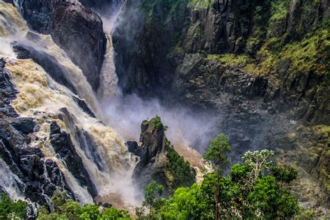 Barron Falls: The Most Powerful Waterfall I've Ever Seen - Travel Tramp