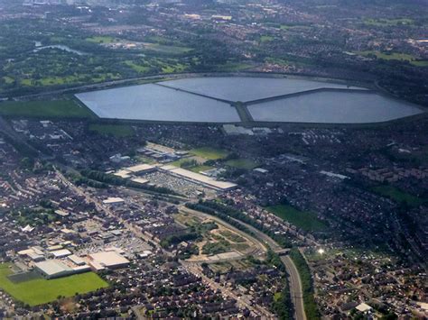 Audenshaw Reservoirs © David Dixon cc-by-sa/2.0 :: Geograph Britain and Ireland