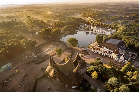 Construction for Efteling Grand Hotel begins