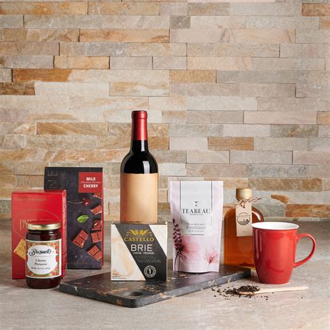 The Ultimate Wine and Cheese Basket – Wine gifts – Canada delivery ...