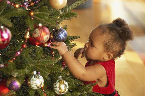 100 Christmas inspired baby names and their meanings