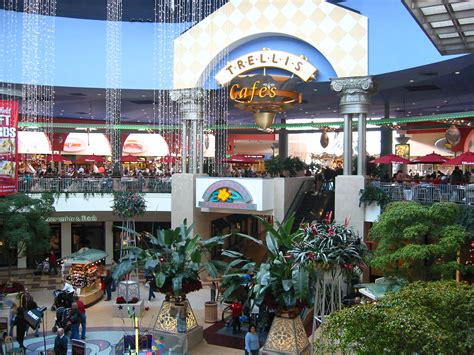 Galleria Mall Roseville CA | Christmas in the Galleria Mall … | Flickr