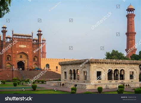 Badshahi Mosque Lahorepakistanaugust 15 2019 Sunrise Stock Photo 1504916132 | Shutterstock