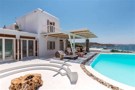 12 Airbnb Properties Ideal for a Romantic Grecian Getaway