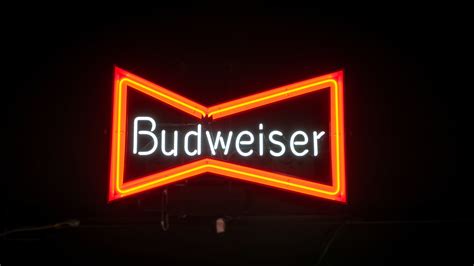 Budweiser Neon Sign at The Eddie Vannoy Collection 2020 as G400 - Mecum Auctions