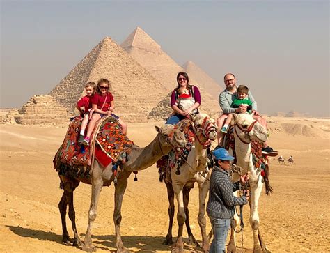 Half Day Tour to Giza Pyramids | Cairo Pyramids Tour | Deluxe Tours Egypt