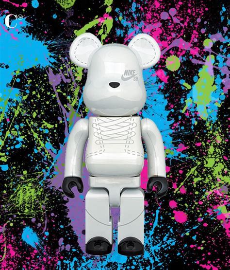 Bearbrick Wallpaper | WhatsPaper