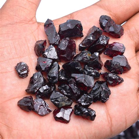 Garnet Raw Stone Garnet Rocks Rough Gemstone 100 % Natural | Etsy