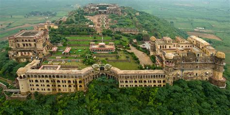 Tijara: How Palace Ruins Became a Rajasthan Hotel - Travelogues from Remote Lands