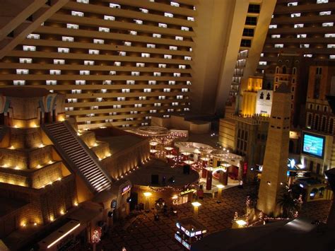 Interior of the Luxor, Las Vegas [1024 x 768] : ArchitecturePorn