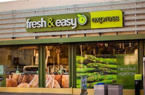 exterior graphics | Store signage, Signage, Fresh vegetables