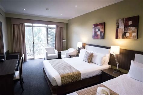 10 Best Melbourne Airport Hotels | M is for Melbourne