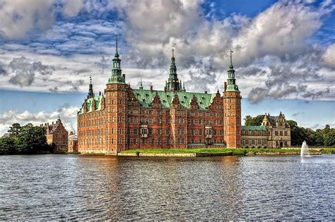 5-five-5: Frederiksborg Palace (Hillerød - Denmark)