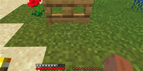 Minecraft Player Uses Diagonal Fences to Trap Mobs