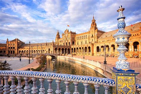 Plaza de España - Spanish Square of Seville