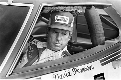 NASCAR Hall of Famer David Pearson dies