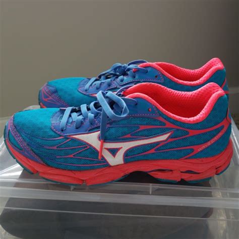 Mizuno running shoes | Mizuno running shoes, Mizuno shoes, Womens ...