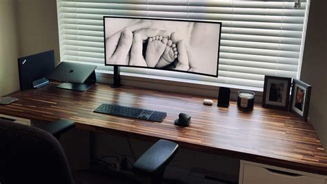 Minimal Office Desk Setup Desk Setups Minimalism Setup Level Over Mac Macbook Pro - The Art of ...