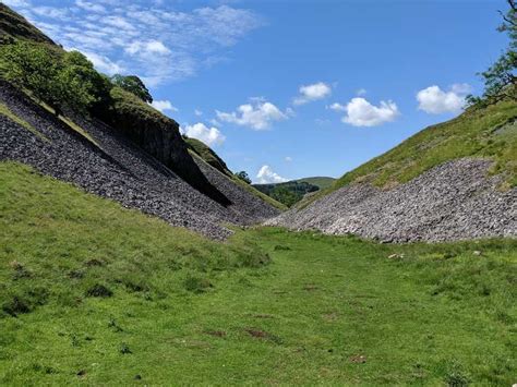 Hill Castles Scar, Conistone & the River Wharfe loop from Grassington — Yorkshire Dales National ...