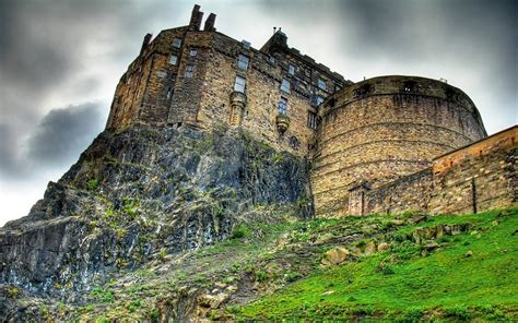 Edinburgh Castle, Edinburgh, Scotland | Edinburgh castle, Edinburgh castle scotland, Beautiful ...