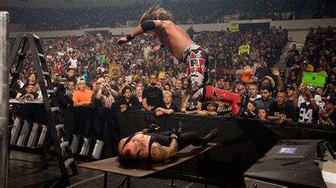 The Undertaker vs. Edge - World Heavyweight Championship TLC Match: One ...