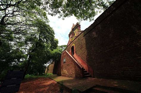 Thalassery Fort Thalassery | Thalassery Fort timings, history, images ...