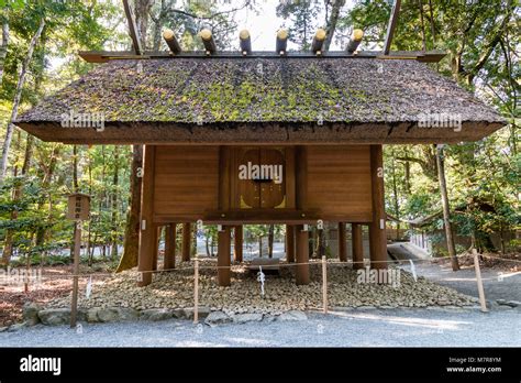 Ise grand shrine hi-res stock photography and images - Alamy