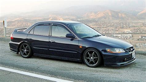 I found this picture of a Honda Accord and I fell in love. I was able to find most of the mods ...