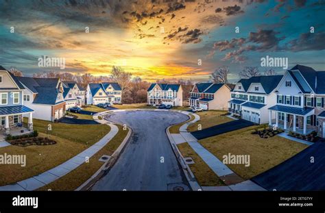 Suburban estate hi-res stock photography and images - Alamy