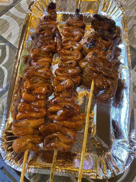 ano mas gusto mo isaw ng manok or isaw ng baboy? hihi : r/filipinofood